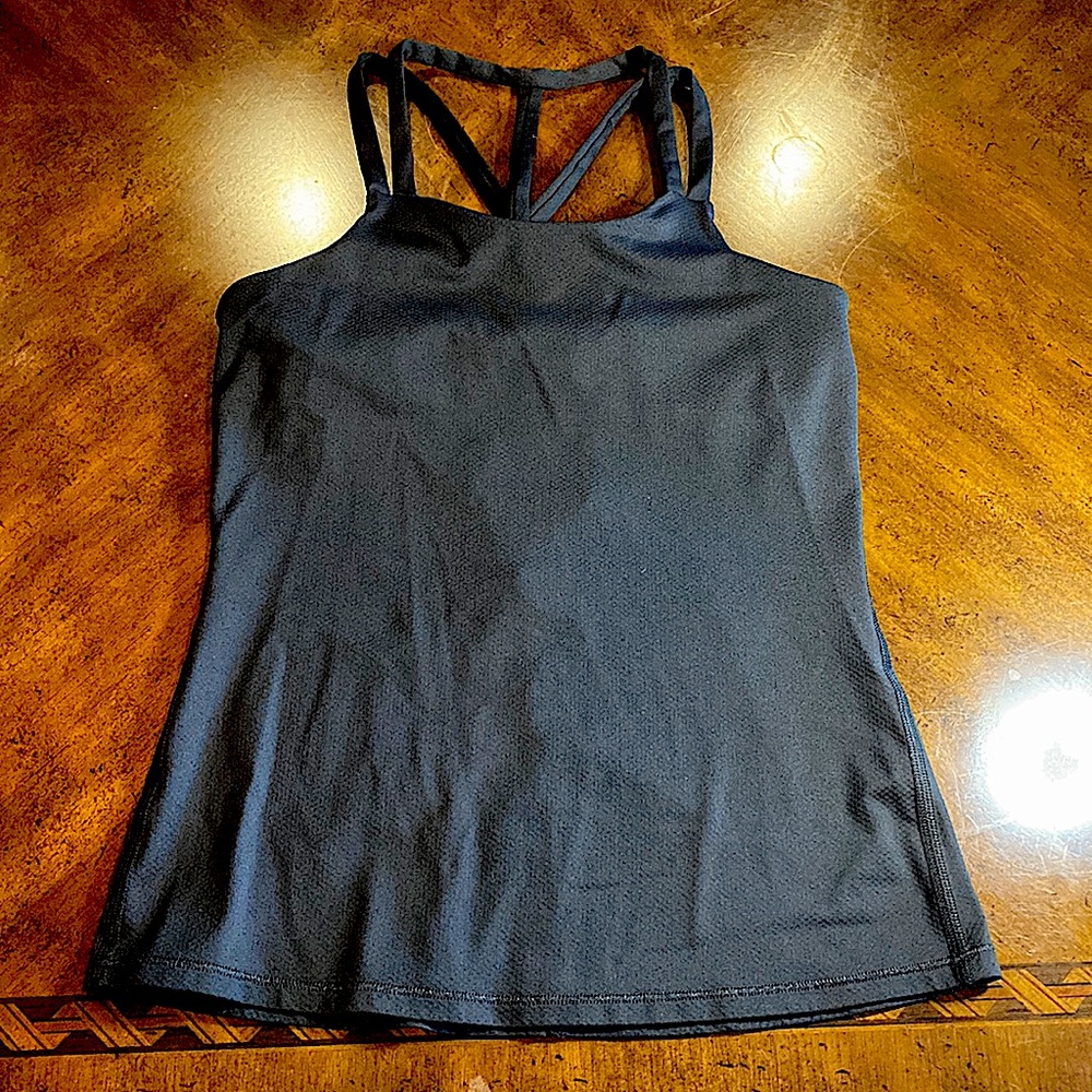 Black workout tank top